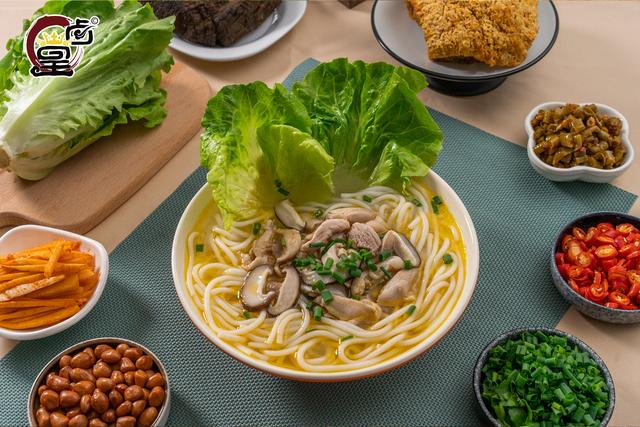 餐飲開店怎么吸引顧客十個(gè)妙招（開餐館怎么吸引顧客）