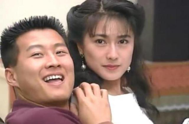小別離電視劇演員表簡(jiǎn)介(電視劇小別離演員表介紹)
