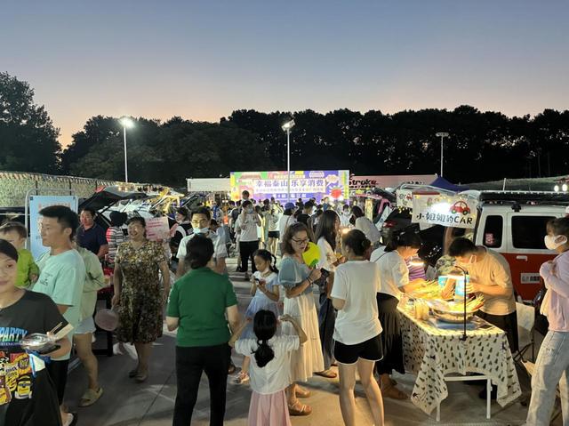 開小車適合擺攤賣什么（私家車擺攤做什么生意好）