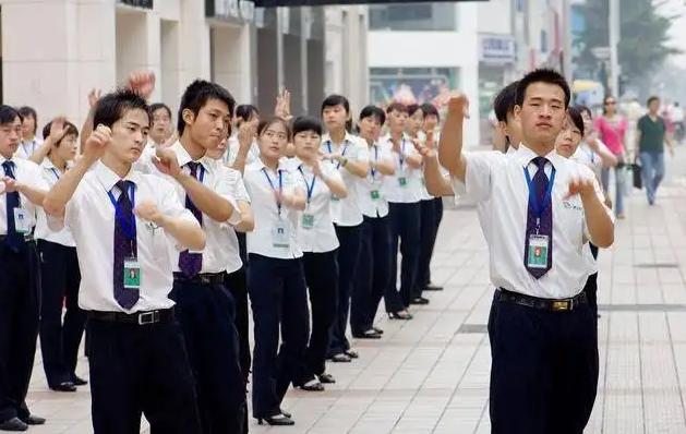 我為什么不建議年輕人做銷售呢英文（為什么年輕人不要做銷售）