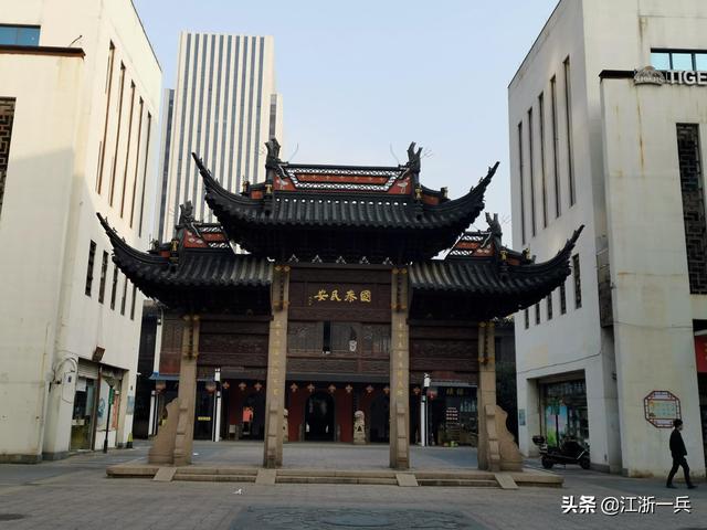 澳龍多少錢一斤市場價(現(xiàn)在澳龍多少錢一斤)