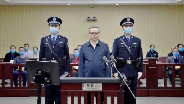 華融公司董事長(zhǎng)是什么級(jí)別的干部（華融公司董事長(zhǎng)是什么級(jí)別的單位）