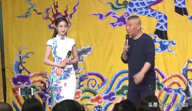 朋友圈怎么統(tǒng)一回復(fù)大家祝福的評(píng)論應(yīng)該說(shuō)什么，朋友圈怎么統(tǒng)一回復(fù)大家祝福的評(píng)論呢？