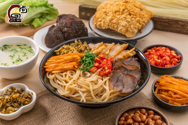 餐飲開店怎么吸引顧客十個(gè)妙招（開餐館怎么吸引顧客）