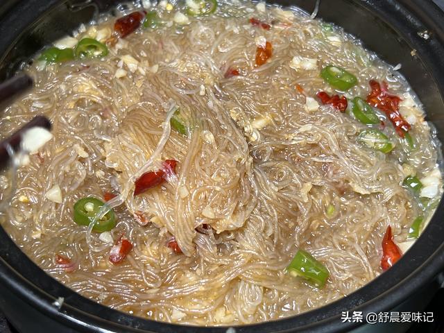 蒜蓉粉絲蒸蝦怎么做，蒜蓉粉絲蒸蝦怎么做好吃又簡單？