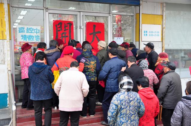 現(xiàn)在開超市還能賺錢嗎50平方（現(xiàn)在開超市還能賺錢嗎嗎）