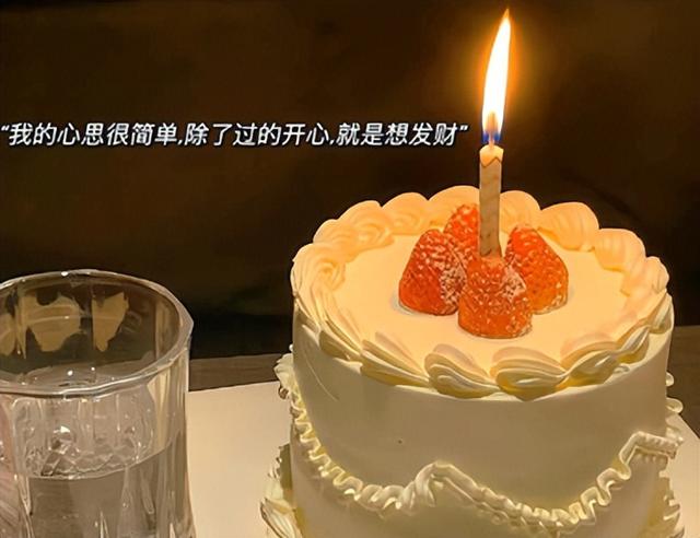 沙雕朋友圈文案搞笑，沙雕朋友圈文案搞笑短句？