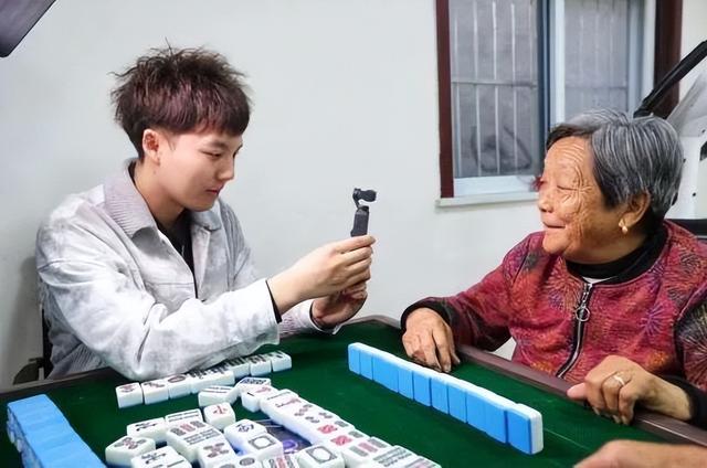 抖音特效師掙錢(qián)嗎知乎，抖音特效師掙錢(qián)嗎知乎推薦？