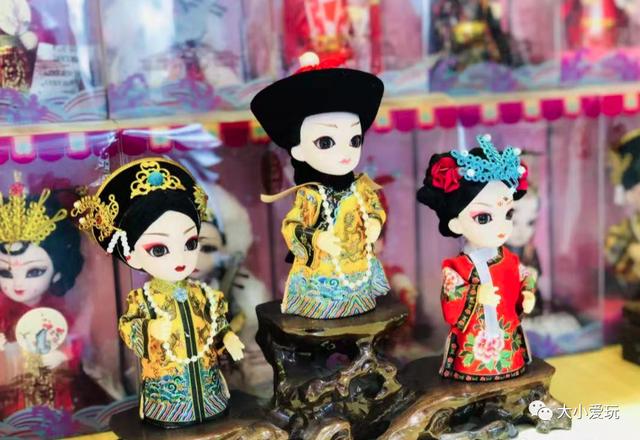 故宮淘寶和故宮文創(chuàng)哪個好（淘寶的故宮文創(chuàng)和故宮賣的一樣嗎）