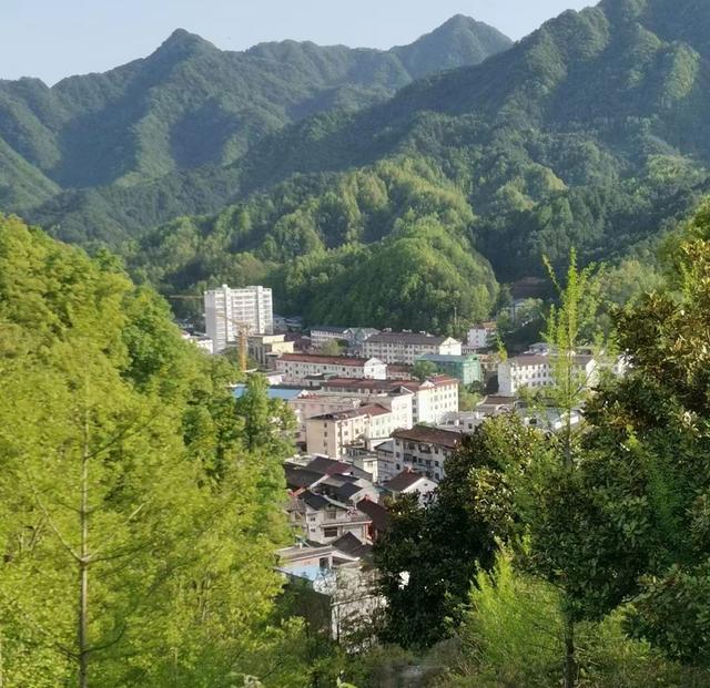 大學生創(chuàng)新創(chuàng)業(yè)的意義是什么，返鄉(xiāng)創(chuàng)業(yè)的意義是什么？