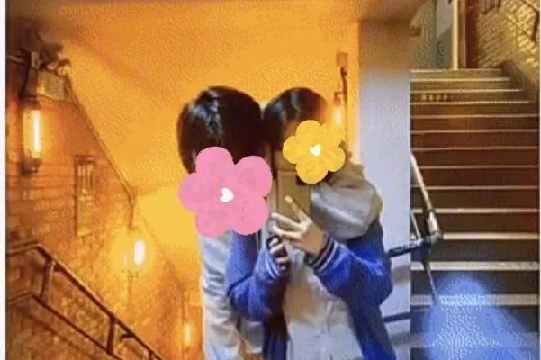 張悅軒的微博（張怡應(yīng)援會(huì)微博）