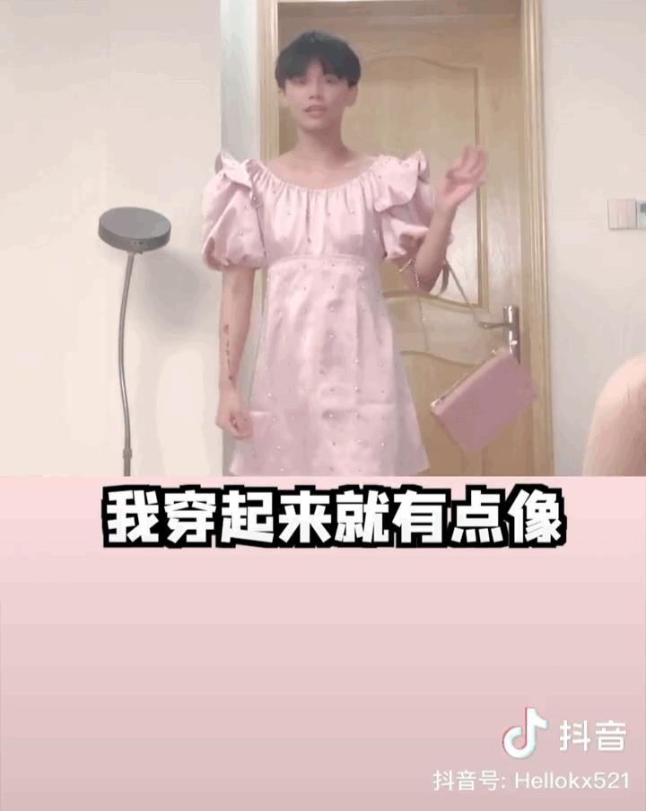 抖音很甜的情侶男的不露面（抖音情侶里有個女生,男生一直沒有出現(xiàn)過）