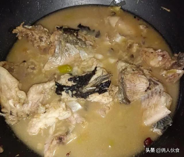 曬自己做的菜發(fā)朋友圈的幽默句，自己做菜發(fā)朋友圈配文字幽默說說？