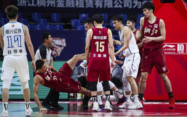 在線體育直播免費觀看，nba在線直播免費觀看直播？