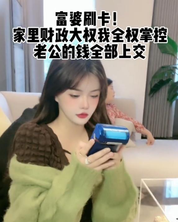 什么直播平臺(tái)最賺錢(qián),提成最高的（什么直播平臺(tái)最賺錢(qián),提成最高是多少）