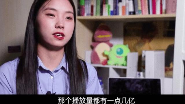 女生網(wǎng)上怎么賺錢（女生聊天賺錢的平臺）