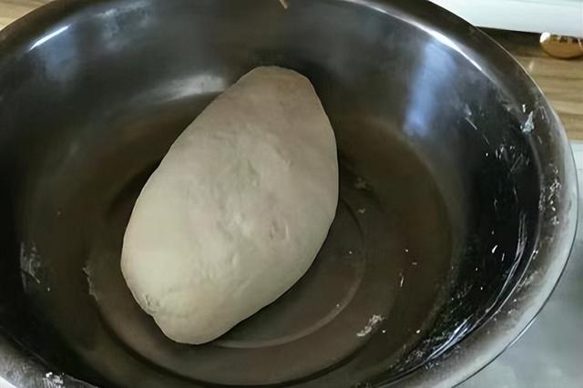 冬至吃餃子發(fā)朋友圈說(shuō)說(shuō)，冬至包餃子發(fā)朋友圈的句子？