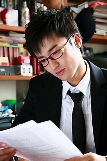 微博粉絲最多的明星排行榜，微博粉絲最多的明星排行榜2022年