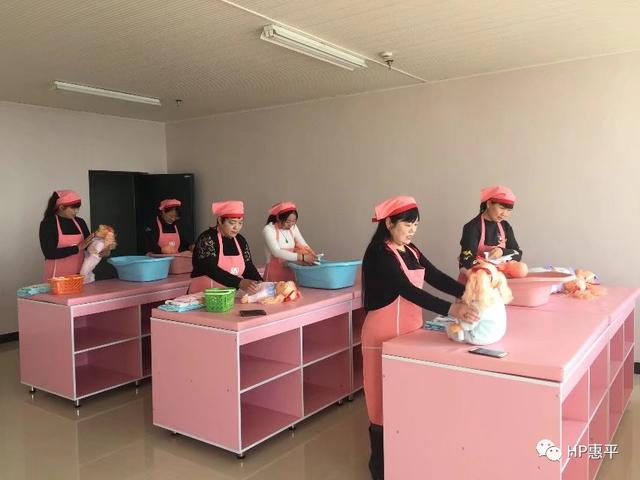 正規(guī)家政培訓(xùn)多少錢一個月界首市正規(guī)家政有多少（正規(guī)家政培訓(xùn)多少錢一個月學(xué)費(fèi)）