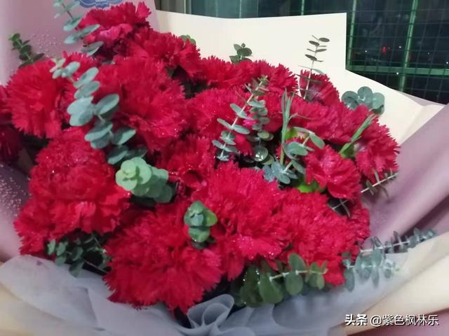 發(fā)朋友圈的生日祝福自己的文案（發(fā)朋友圈的生日祝福自己2021）