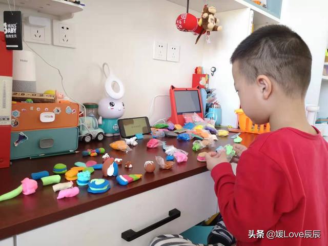 00種簡(jiǎn)單粘土造型視頻（100種簡(jiǎn)單粘土造型食品）"