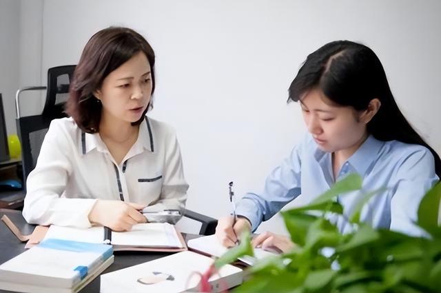 適合教師的25個副業(yè)有哪些，適合教師的25個副業(yè)有哪些呢？