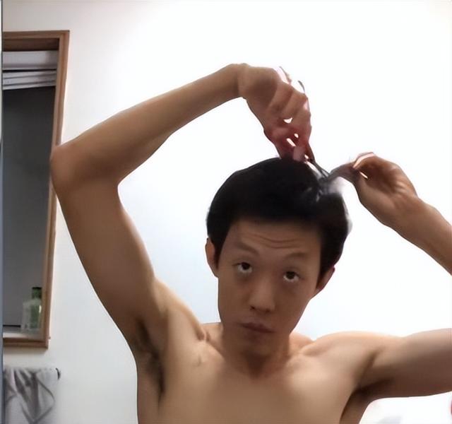 經(jīng)常吃菠蘿是什么梗（多吃菠蘿的梗）
