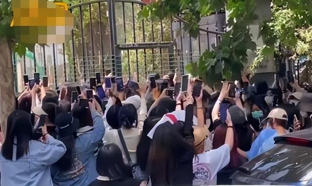 時(shí)代少年團(tuán)有多少粉絲最新2021，時(shí)代少年團(tuán)有多少粉絲最新2021年？