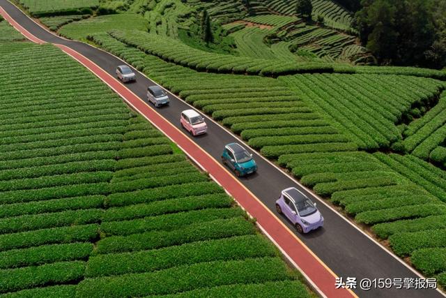 qq直播間怎么開直播2022（qq直播間怎么開直播講課）