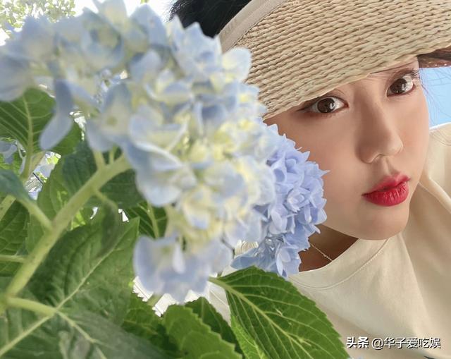 朋友圈怎么統(tǒng)一回復(fù)大家祝福的評(píng)論應(yīng)該說(shuō)什么，朋友圈怎么統(tǒng)一回復(fù)大家祝福的評(píng)論呢？