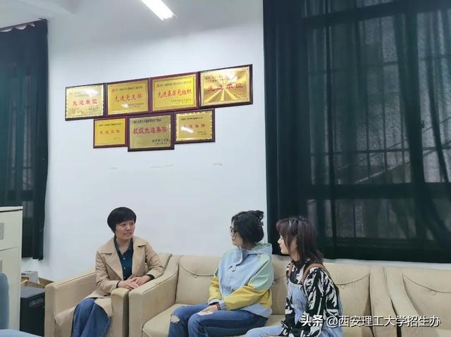 大創(chuàng)項(xiàng)目申報(bào)書，大創(chuàng)項(xiàng)目申請(qǐng)書范文人工智能？