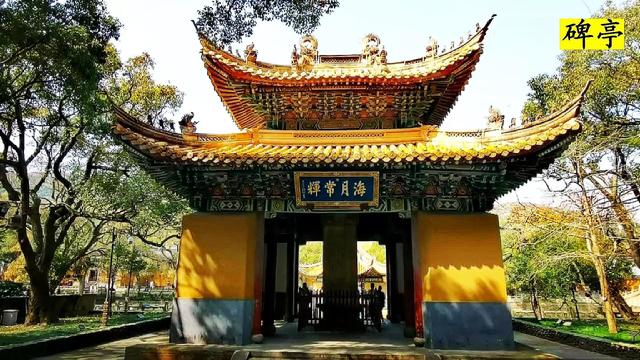 普陀山在哪里哪個(gè)省份哪個(gè)市（普陀山在哪個(gè)省哪個(gè)市）