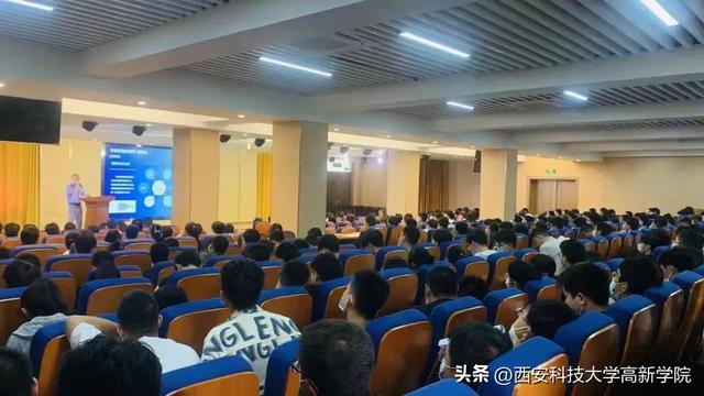 男神直播打臉后紅了，男神直播打臉后紅了百度云？