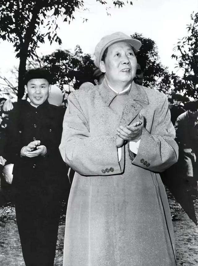 拼多多老板是誰(shuí)電話號(hào)多少，拼多多公司董事長(zhǎng)手機(jī)號(hào)碼？