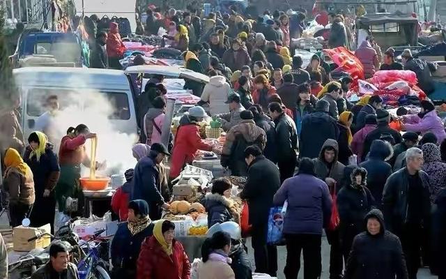 化妝品京東和唯品會(huì)哪個(gè)可信度高（化妝品京東和唯品會(huì)哪個(gè)可信些）