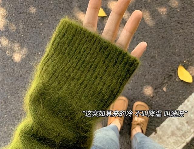 沙雕朋友圈文案搞笑，沙雕朋友圈文案搞笑短句？