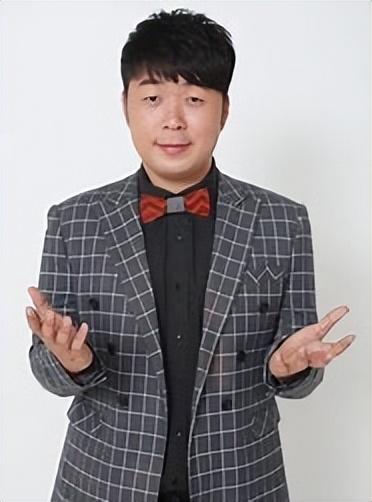 微博粉絲最多的明星排行榜，微博粉絲最多的明星排行榜2022年