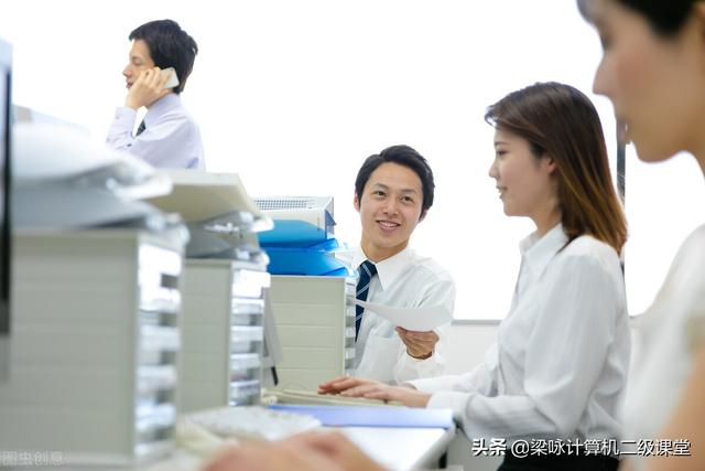 跟客戶聊天的開場白英文怎么說（跟客戶聊天的開場白英文版）