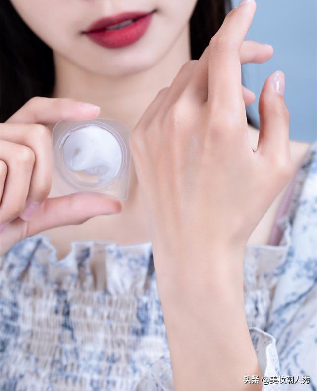 御泥坊睡眠面膜用不用洗（御泥坊美白睡眠面膜可以天天用嗎）