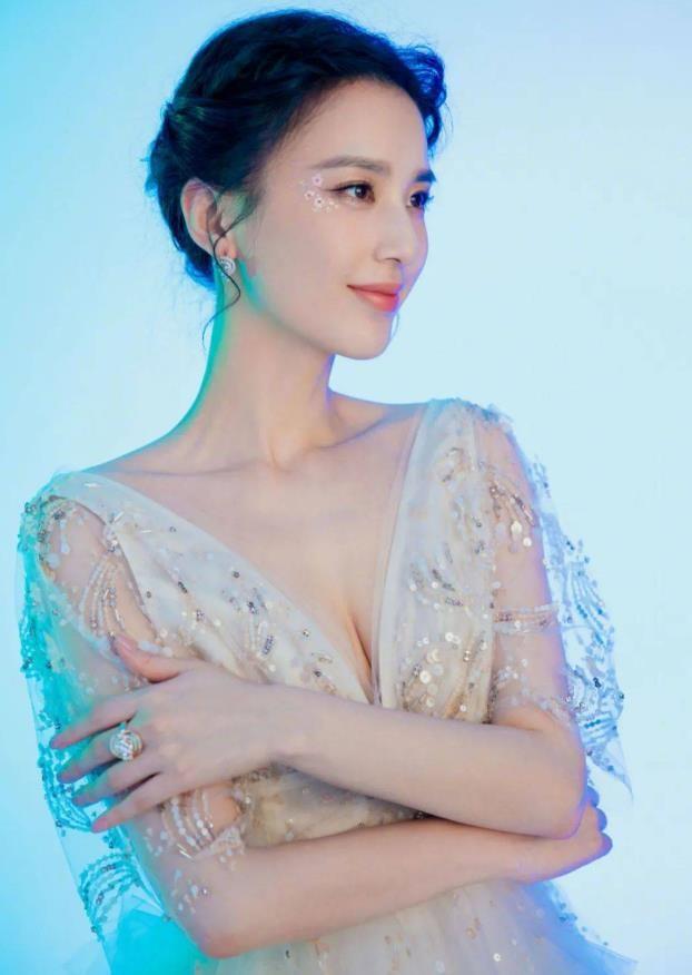 楊子姍（楊子榮）