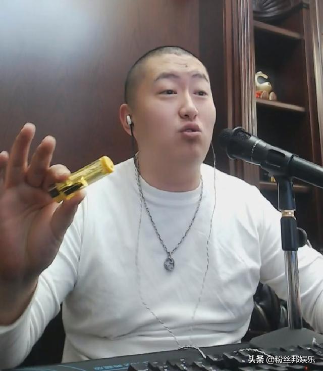 國內(nèi)直播平臺有哪些啊最火（目前國內(nèi)最火的直播平臺）