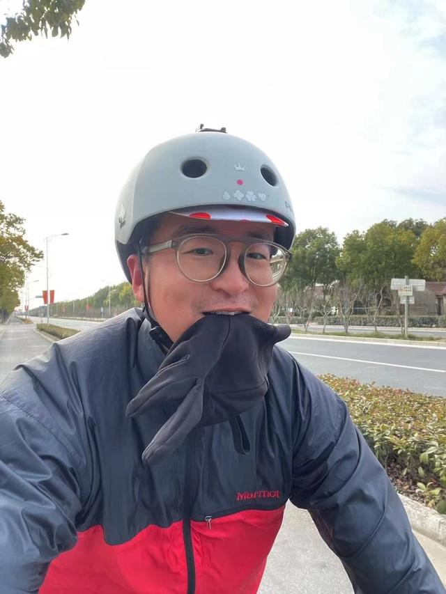 發(fā)窗簾布照片的精美句子，窗簾吸引人的廣告語(yǔ)？