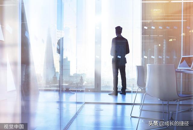 通宵加班發(fā)朋友圈大全的圖片，通宵加班的朋友圈說說？