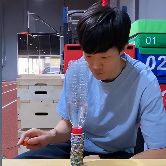 經(jīng)常吃菠蘿是什么梗（多吃菠蘿的梗）