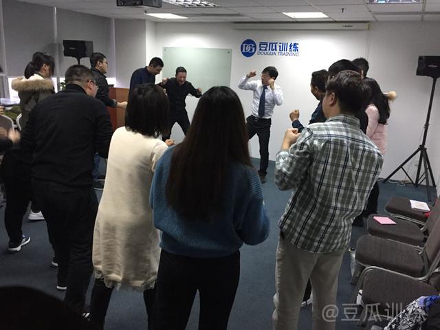 吸引人的抖音自我簡介孩子，小孩抖音個人簡介怎么寫才吸引人？