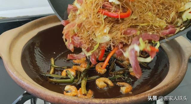 綠豆粉絲減肥期間可以吃嗎，綠豆粉絲吃多了會(huì)胖嗎？