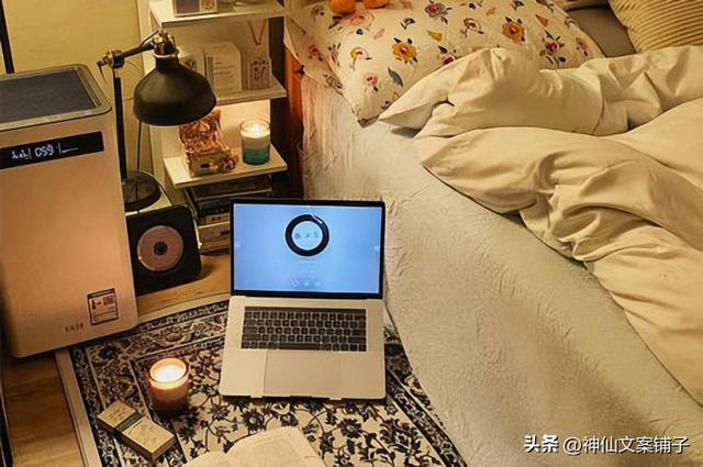閨蜜喝酒的幽默句子發(fā)朋友圈，閨蜜喝酒的幽默句子發(fā)朋友圈圖片？
