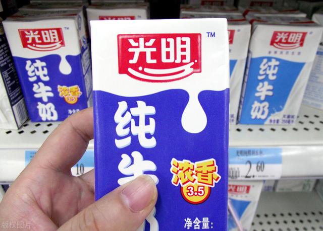 老年人牛奶什么牌子好（全脂牛奶什么牌子好）