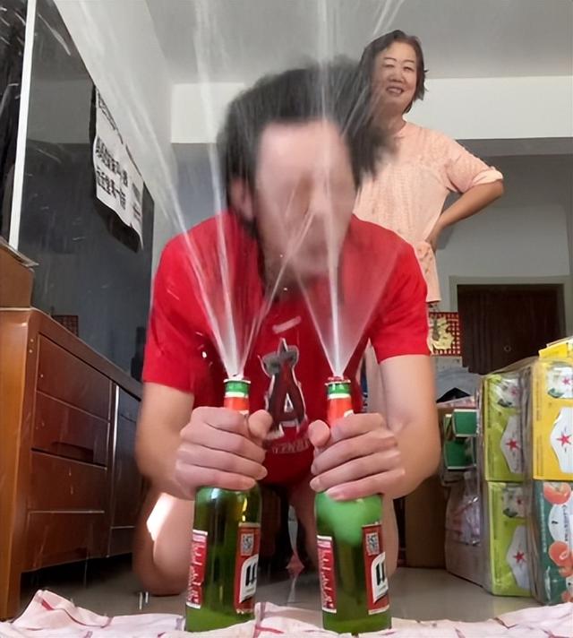 經(jīng)常吃菠蘿是什么梗（多吃菠蘿的梗）