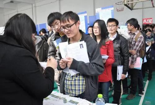 什么職業(yè)最賺錢 適合男生的專業(yè)有哪些（什么專業(yè)最賺錢_男生）